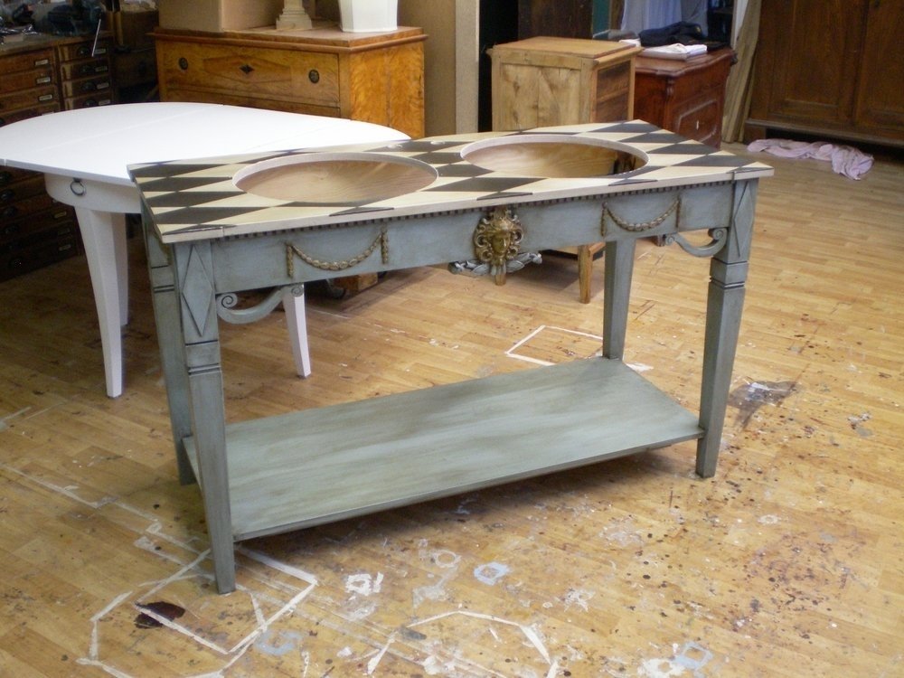 Möbelrestaurierung, Antiquitäten, Antiquitätenhandel, antike Möbel